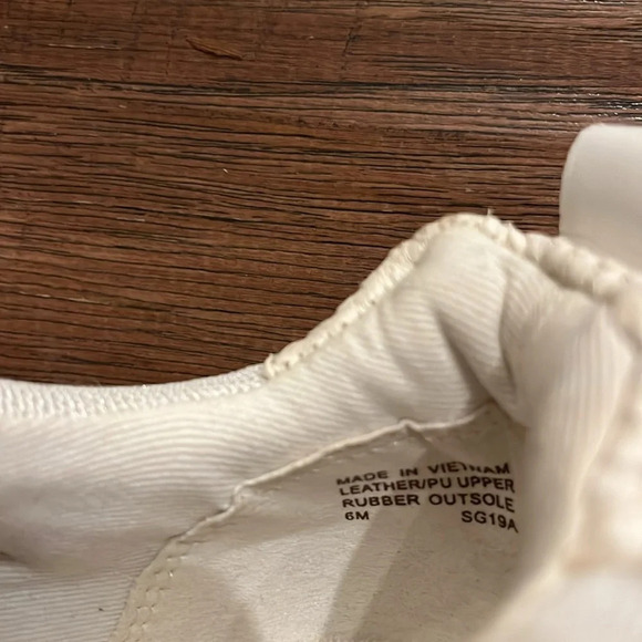 Michael Kors Teddi Slip On Trainers - Picture 9 of 10